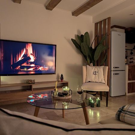 Evasion Au Calme - Maison Cosy Avec Piscine Et Tennis Saint-Vallier-de-Thiey 외부 사진