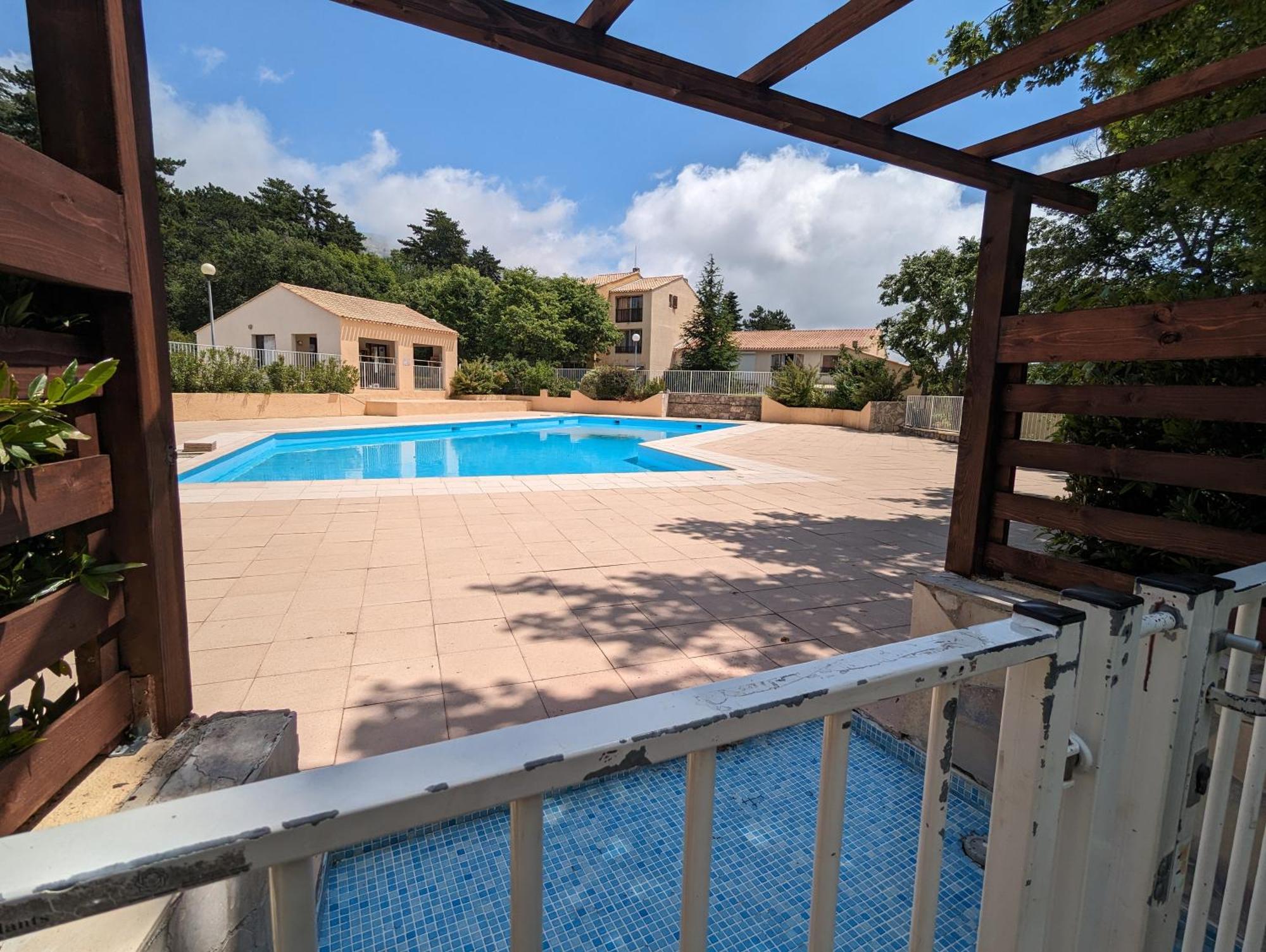 Evasion Au Calme - Maison Cosy Avec Piscine Et Tennis Saint-Vallier-de-Thiey 외부 사진